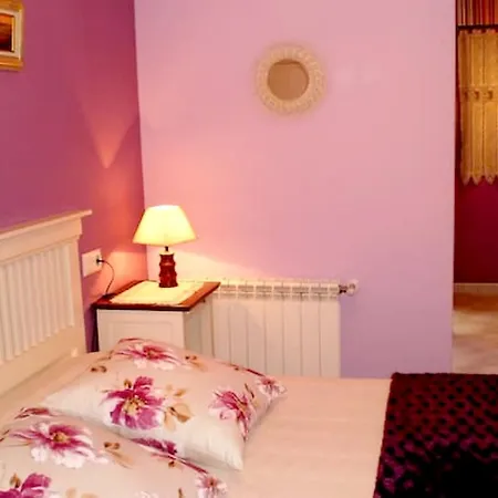 Charming In - 40 M² - Parking Included