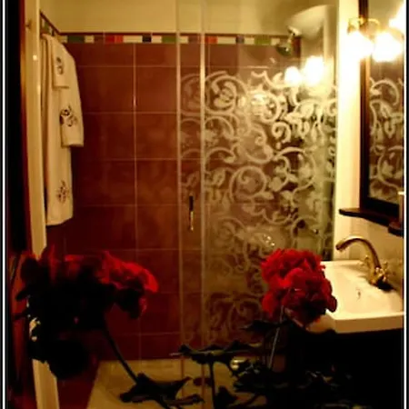 Charming In - 40 M² - Parking Included